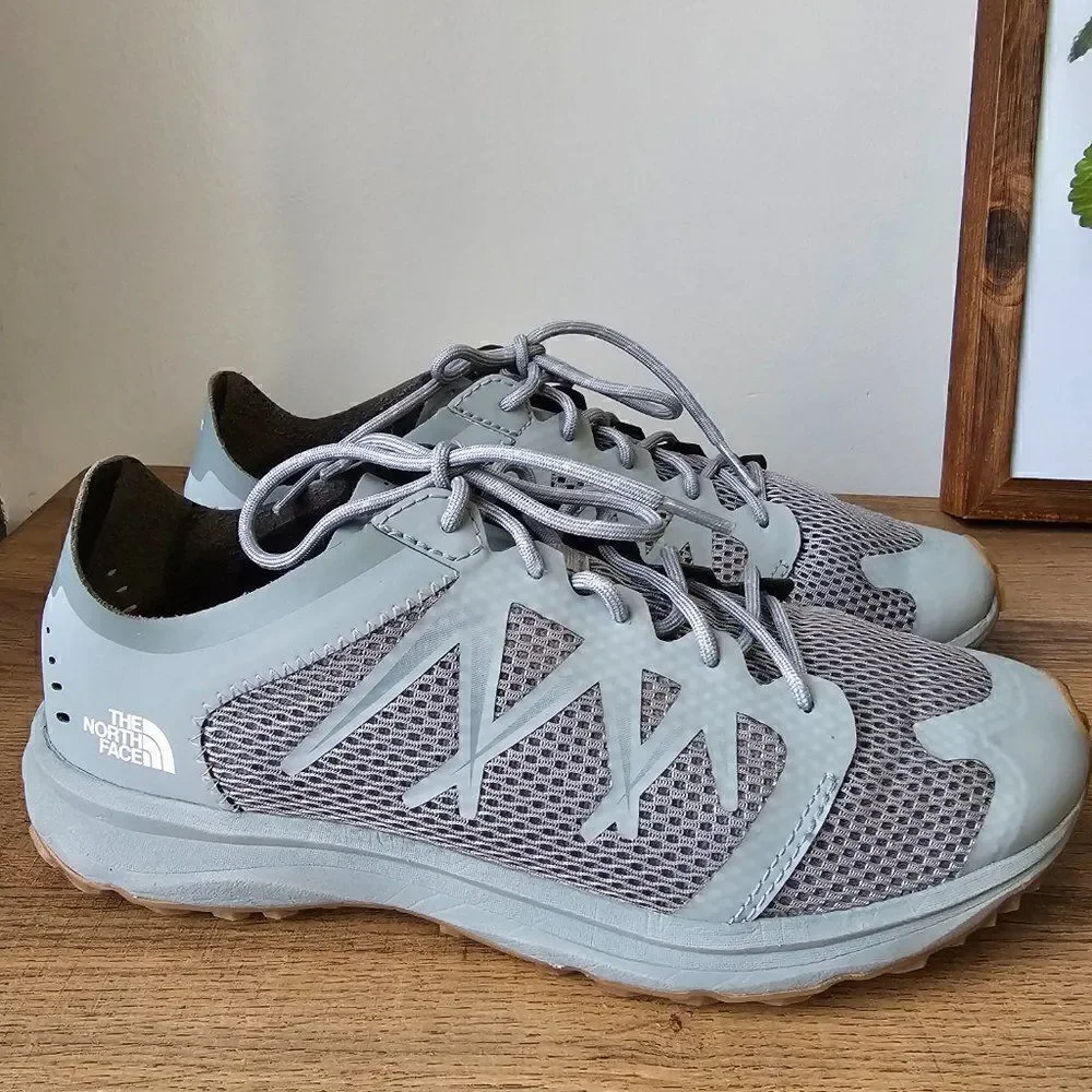 EUC THE NORTH FACE LITEWAVE FLOW SNEAKERS VIBRAM SOLES SIZE 9.5 WOMENS
